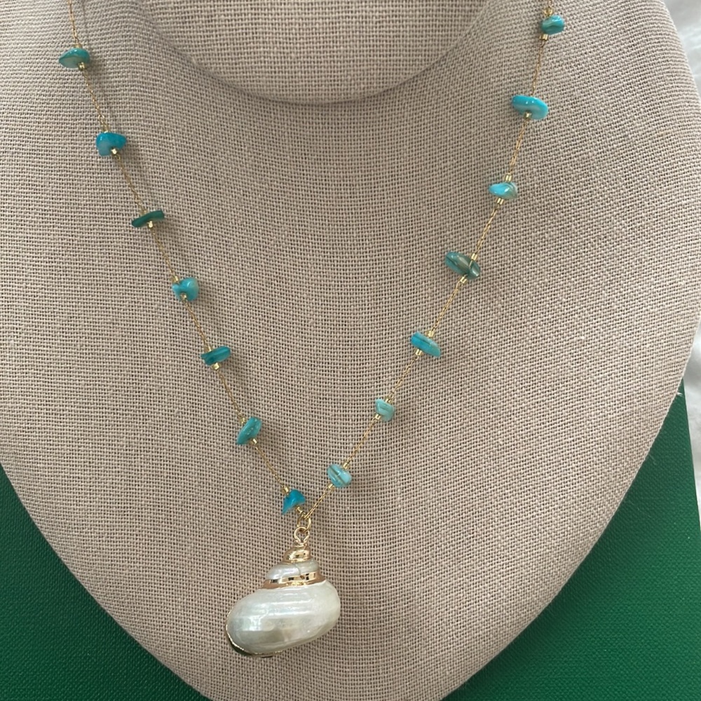 Shell & Turquoise necklace - Picture 4 of 5